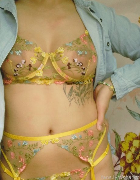 Shessnarky haut modèle galerie