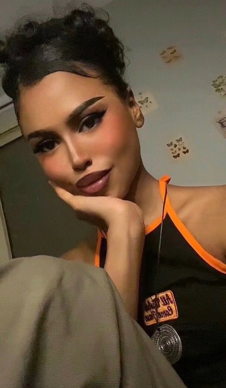 oil7ll étoile xxx photo