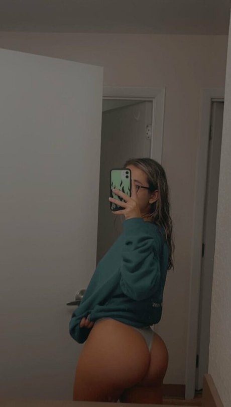 nonne onlyfans belle chaude image