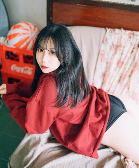 avaler du sperme uniquementfans nus de haute qualité photo