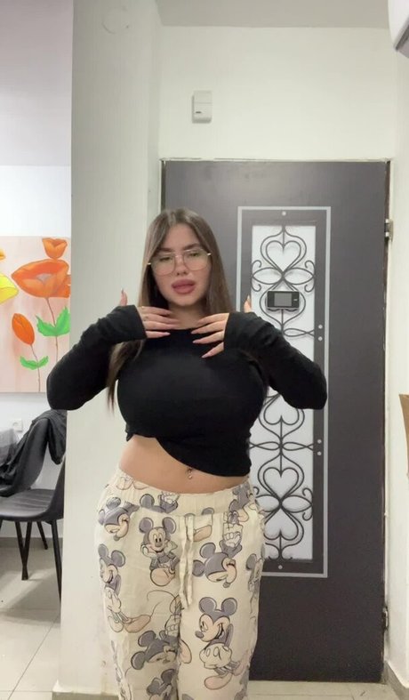 Tamar Abuchzira modèle joli images