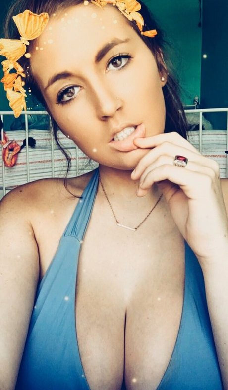 blonde étudiante onlyfans adulte collection