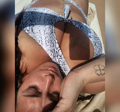 Laura Chiaramonte star du porno gratuite photo