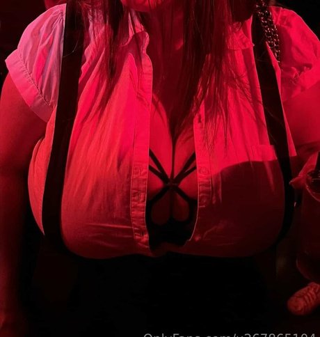 Laura Chiaramonte haut de star du porno des photos