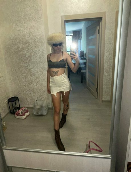 christivovk nude belle actrice images