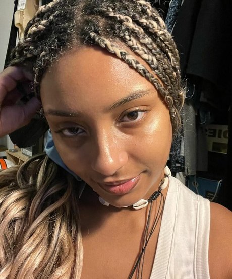 Plantbae actrice nue collection