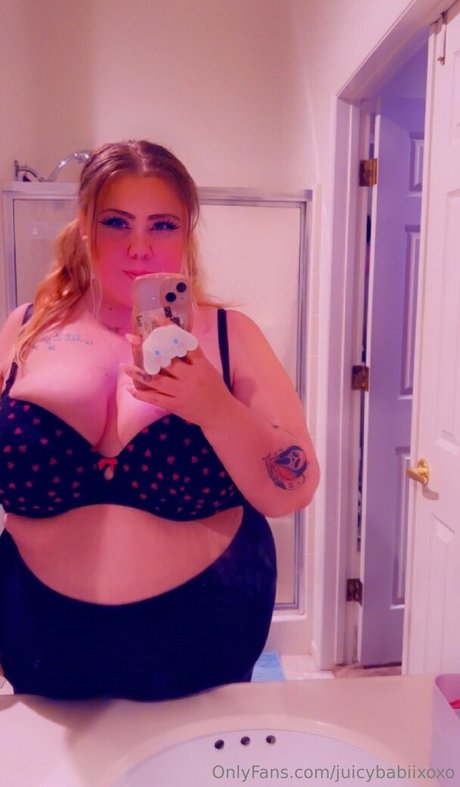 juicybabiixoxo modèle meilleur photos