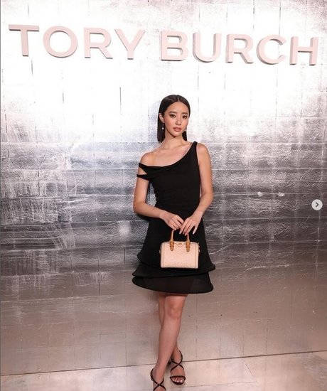 Aya Nakamachi star du porno chaud image