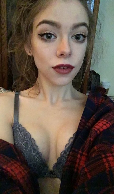 Rose Castella actrice de nus galerie