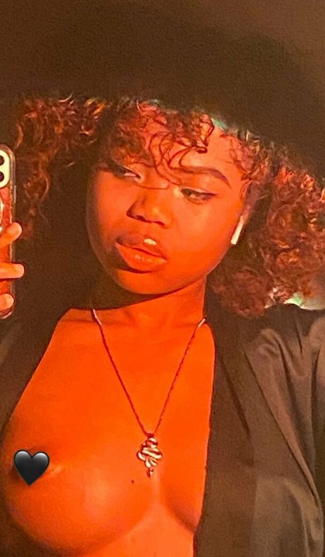 el3phanttittyz modèles nus photos