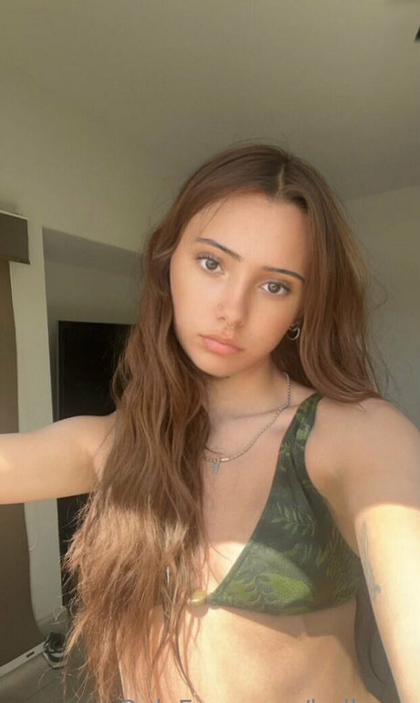 isabellaroy étoile nue galeries