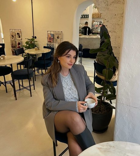 Carolina Neto star du porno sympa photo