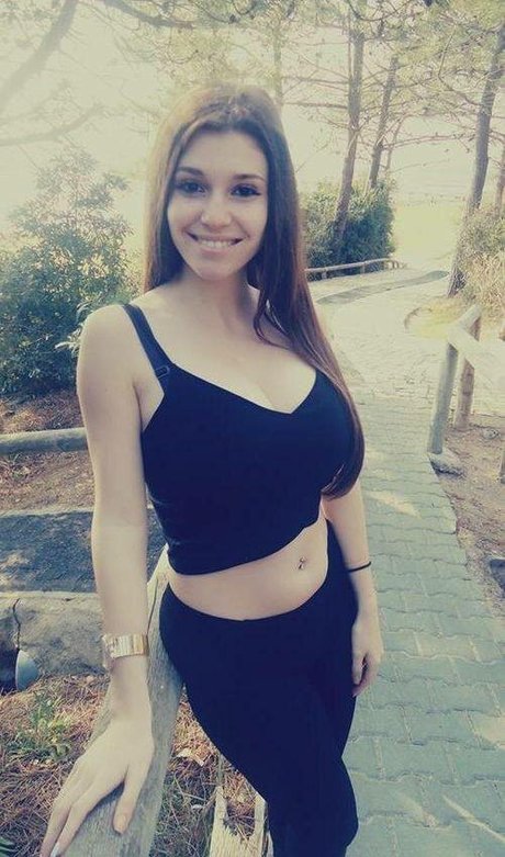 Carolina Neto sexe star archive