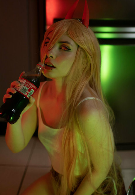 lui storm actrice nue galerie