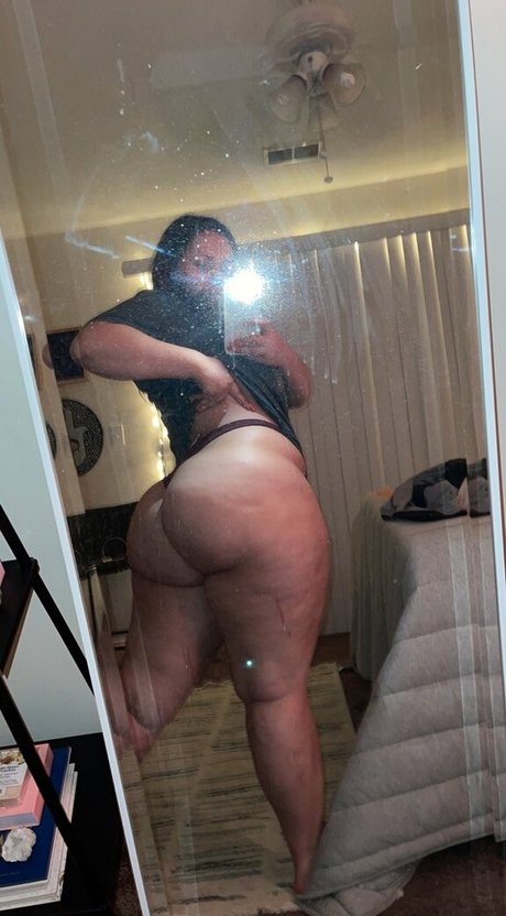 Myra Kate star du porno parfaite photo