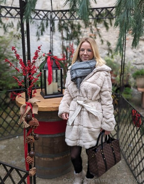 mia ganz privat nus star du porno image