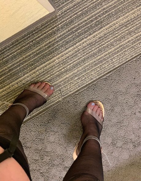 phatassondick19 actrice érotique des photos