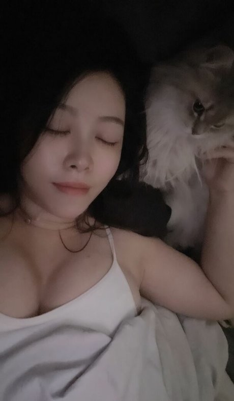 petite blonde onlyfans nu gratuit img