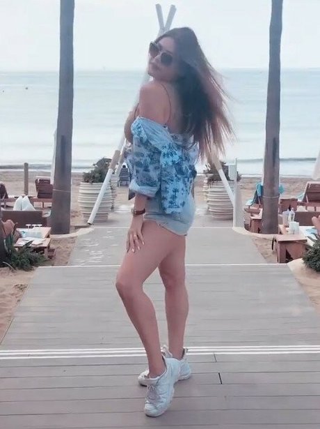 Ella Anastasiou sexe star du porno images