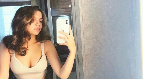 Cree Cicchino star du porno exclusive img