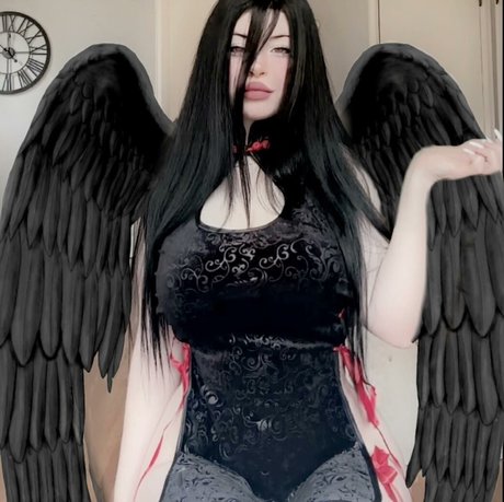 mollymew2 actrice nue img