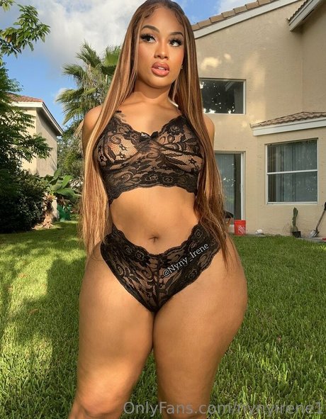 nynyirene1 modèle artistique collection