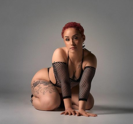 Bigbbyv actrice pornographique photos