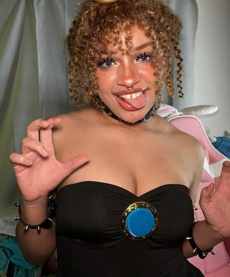 Eden s Garden ASMR modèle meilleur des photos