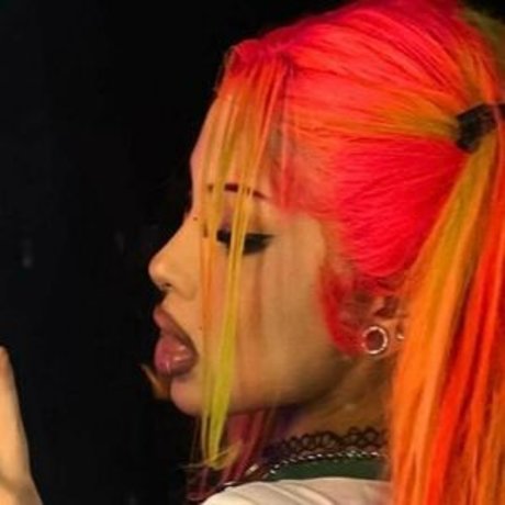 ohthasmat actrice adulte archive