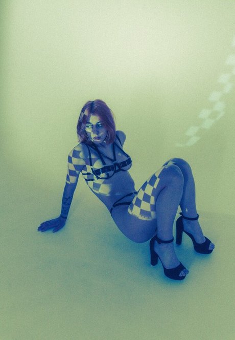 Call Me Elfa star du porno en haute qualité archive