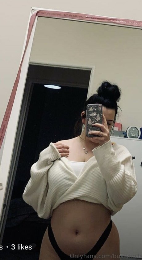 bustymills étoile sympa photo