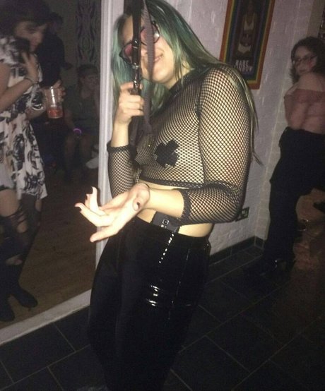 Saskia0 étoile xxx images