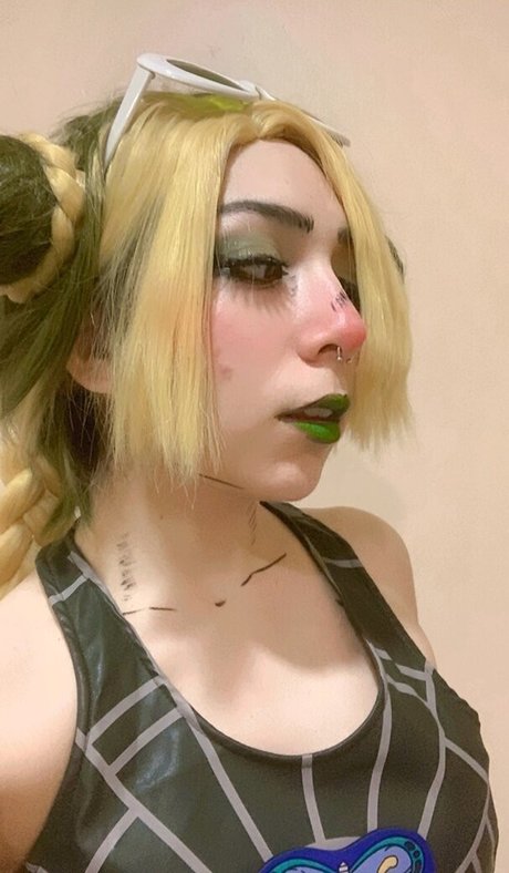 catotsuki actrice nue photos