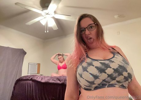 solo aux gros seins uniquementfans nu gratuit galerie