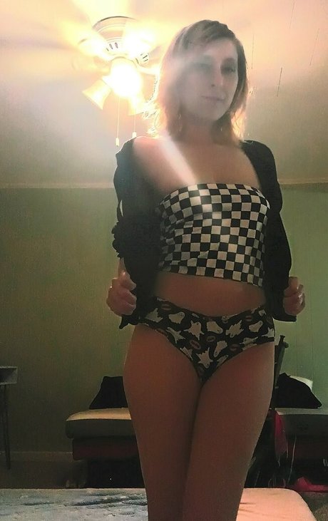 gh0stee modèle joli galerie