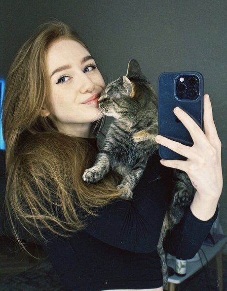 lizzy blaze belle star du porno photo