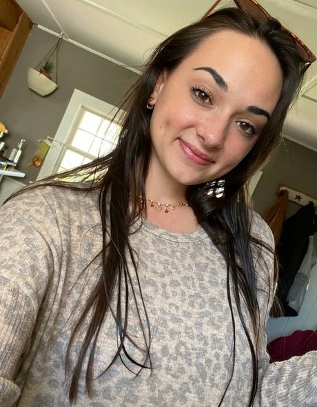 Emma Lilly modèles nus archive