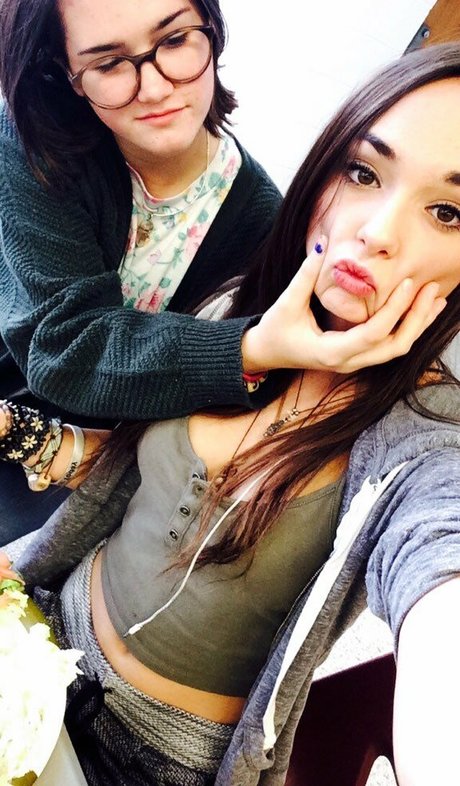 Emma Lilly modèle artistique photo