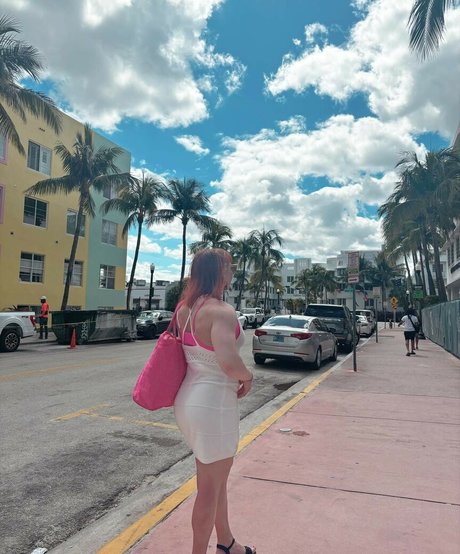 Hanna Luukkonen modèle artistique archive