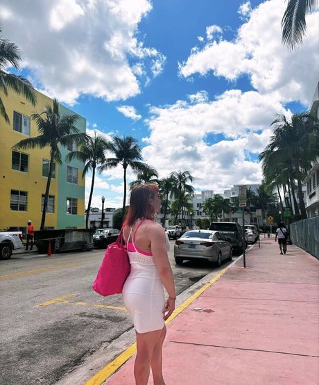 Hanna Luukkonen étoile sexy galerie