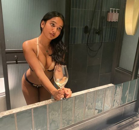 milf la plus chaude onlyfans assez haute qualité des photos