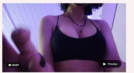 Aiko ASMR nus star du porno images