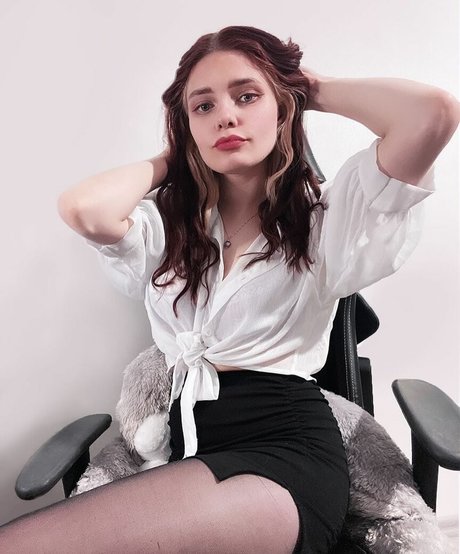 nocturna exe actrice de nus des photos