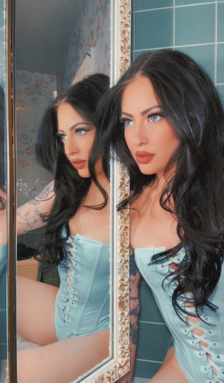 alexstitchins actrice porno images