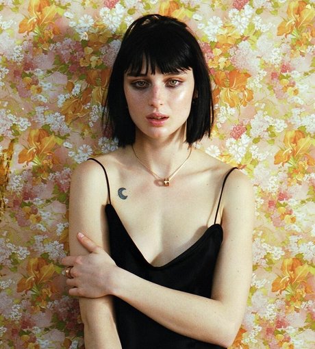 Alice Pagani modèle érotique galeries