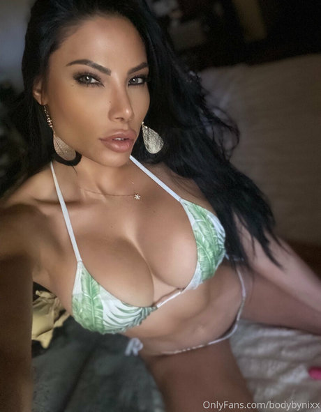 sweetnspicy1xxx étoile hd des photos