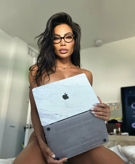 sweetnspicy1xxx xxx star du porno photos