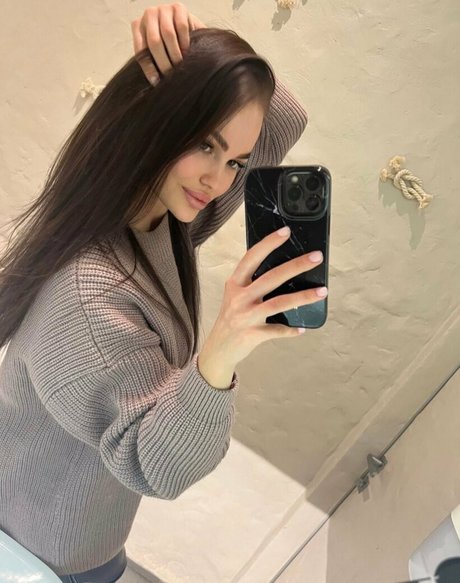 succubus eva jolie actrice img