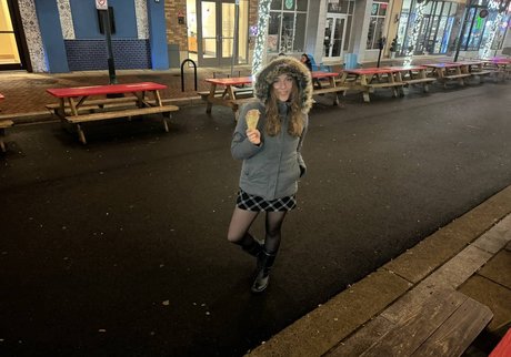 pawg blonde uniquementfans nu sympa image