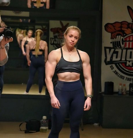 Leana Kaplan star du porno gratuite galerie